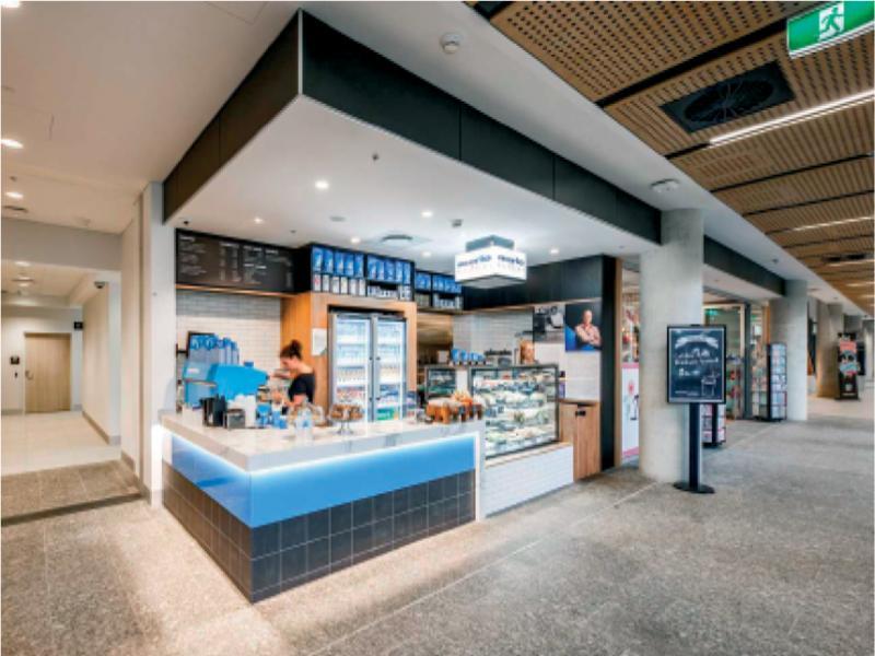 Cafe in the “pedestrian street” at Sunshine Coast University Hospital. Source: https://unita.com.au/wp-content/uploads/2017/10/SunshineCoastUniversityHospital_Casual_Dining-6.jpg