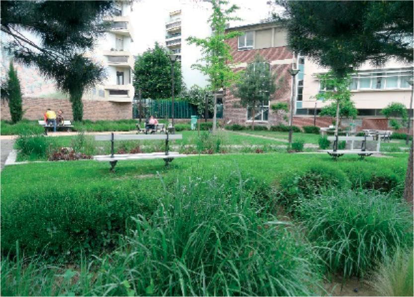 ZAC Frequel Fontarabe vicinities, Square de la Reunion, Source: author