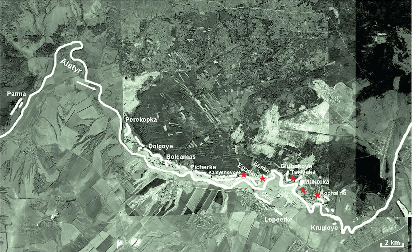 Records of the Russian desman in Ardatovsky District. Note: water bodies are shown in white, ★ – desman registration points.