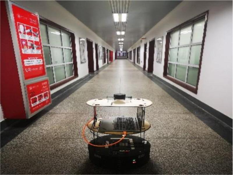 Robot Straight Driving Positioning Experiment