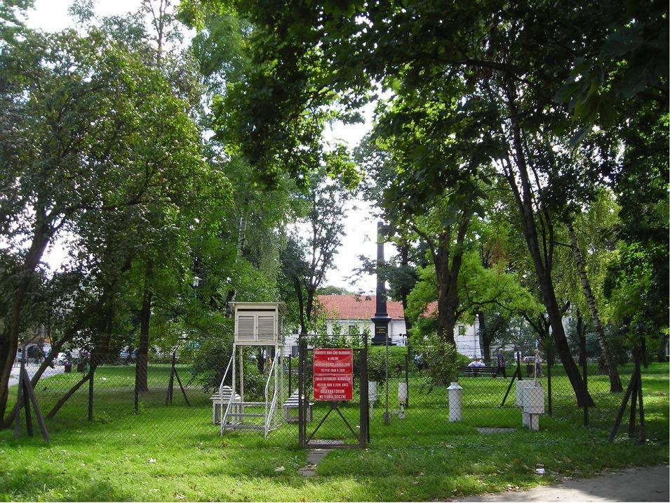 Surroundings of the UMCS meteorological station in LublinSource: photo taken by Sylwester Wereski