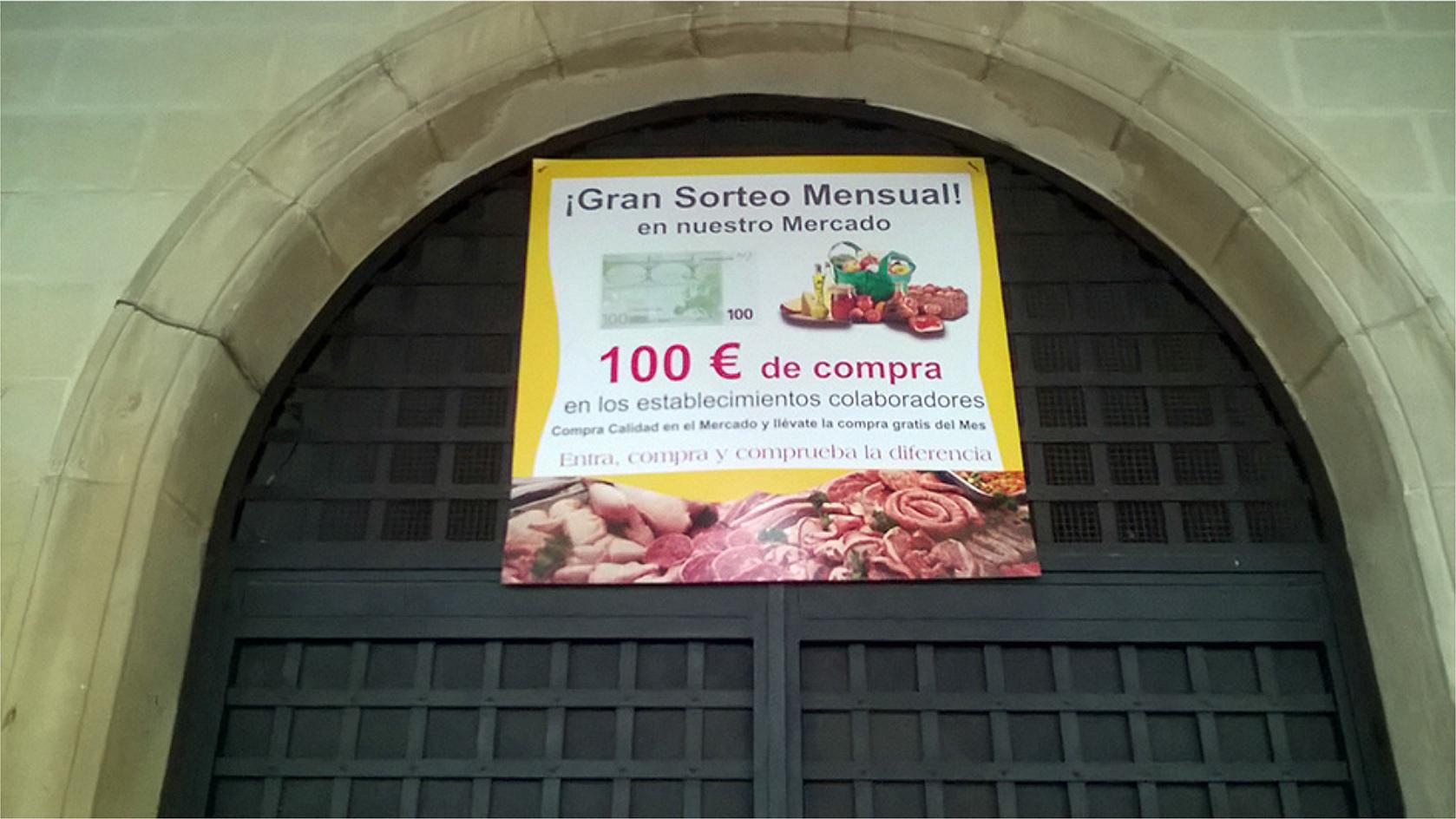 A monthly lottery aimed at stimulating trade at the market.Source: picture taken by the authors.