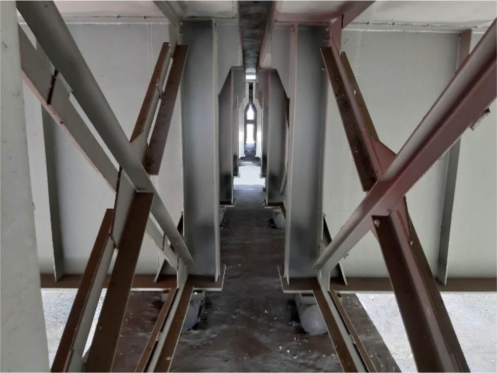 View of the support zone of the span structure.