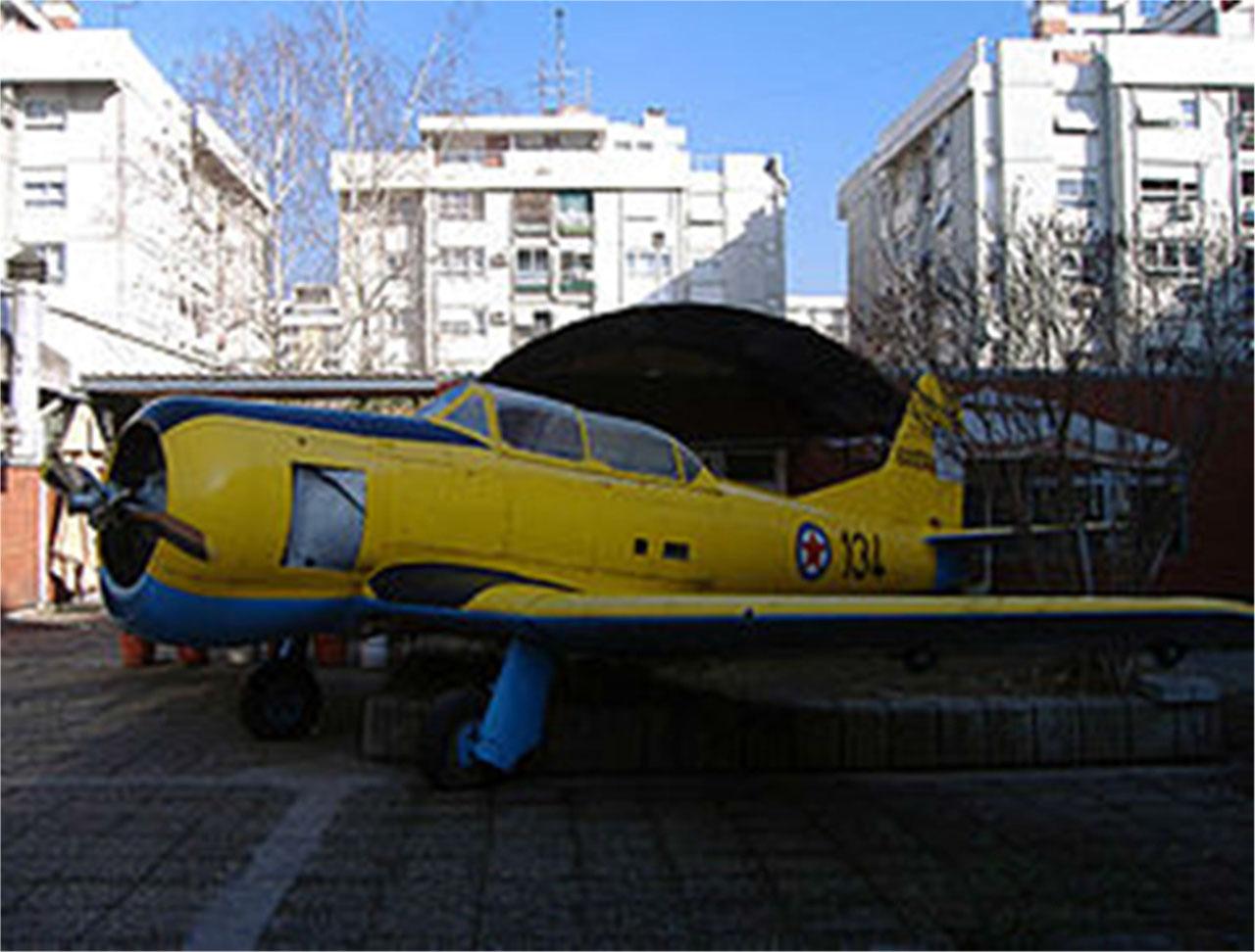 The Soko 522.Source: https://upload.wikimedia.org/wikipedia/commons/9/96/Soko_522_01.jpg